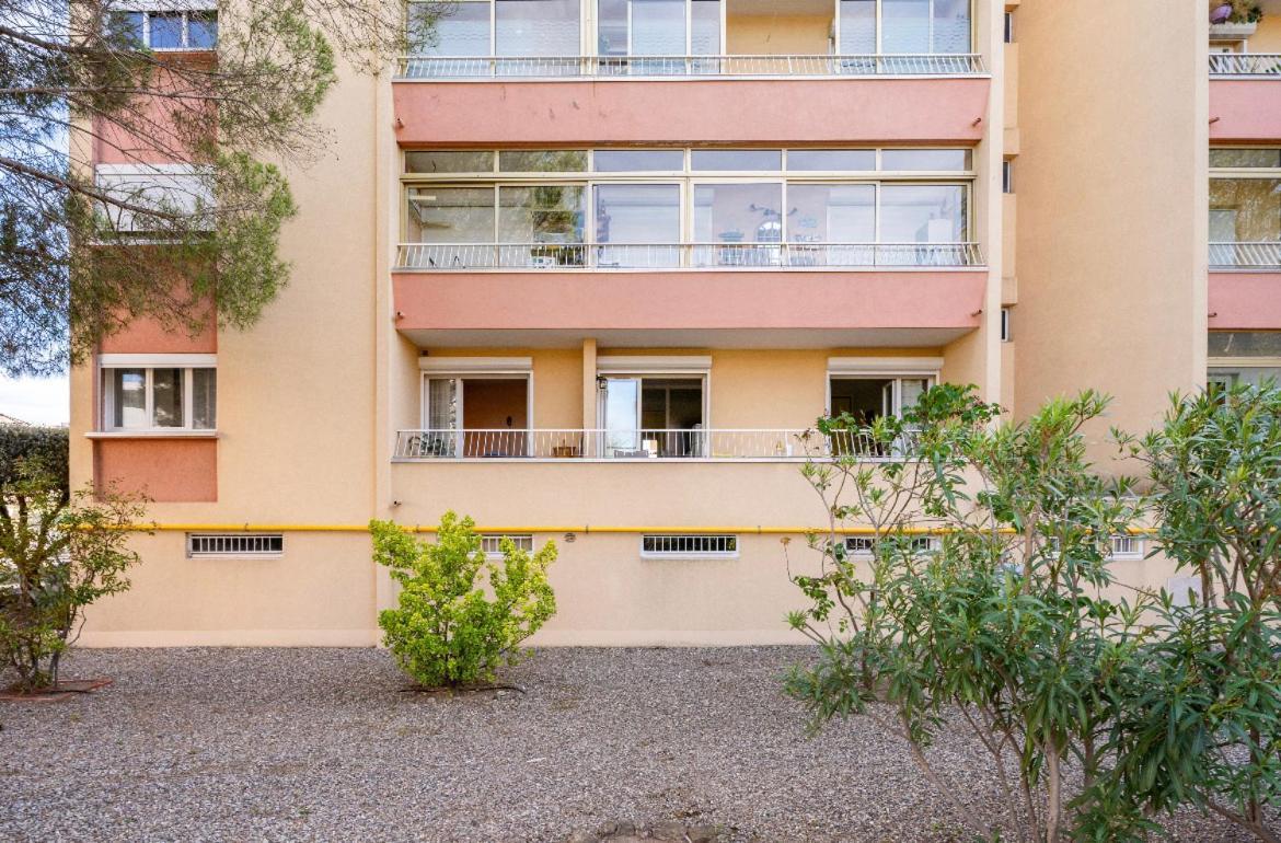 Joli T2 Tres Proche De La Plage De Fréjus Buitenkant foto